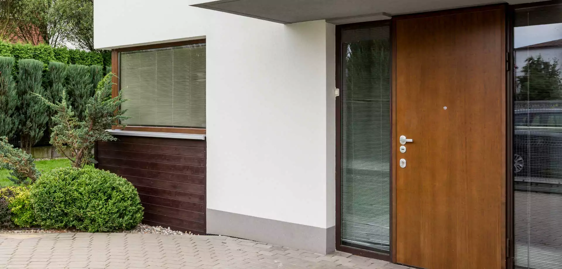 Top 5 Benefits of Professional Door Painting for Your Home